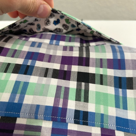 Robert Graham Geometric Short Sleeved Button Down - Picture 6 of 6